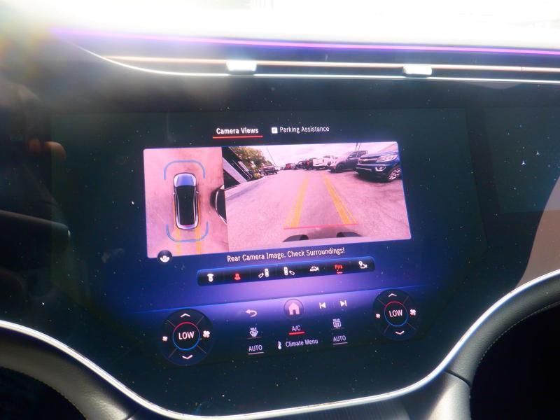 Mercedes-Benz EQE  2024