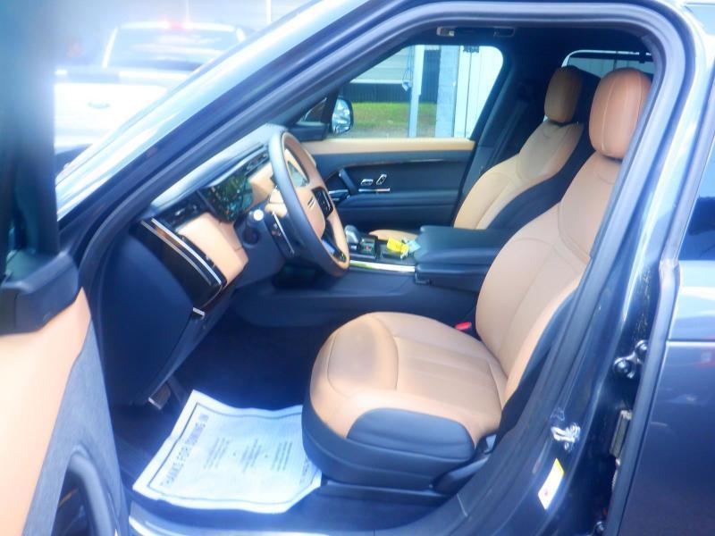 Land Rover Range Rover Sport  2025