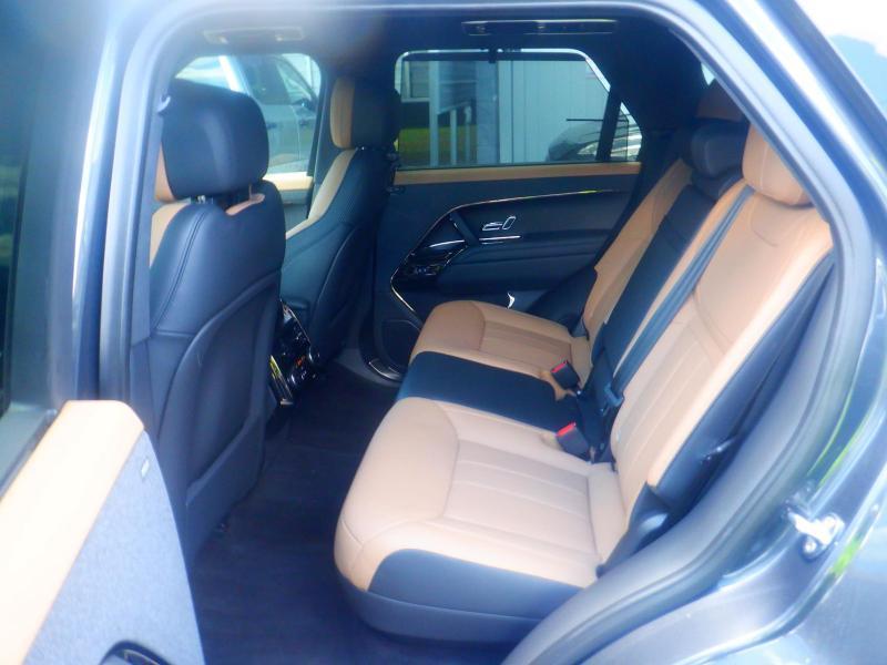 Land Rover Range Rover Sport  2025