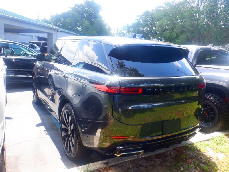 Land Rover Range Rover Sport  2025