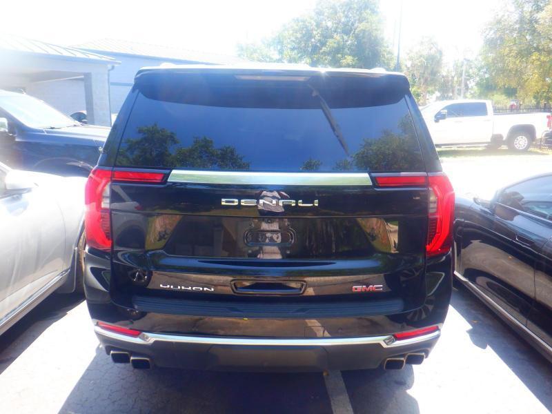 GMC Yukon  2025