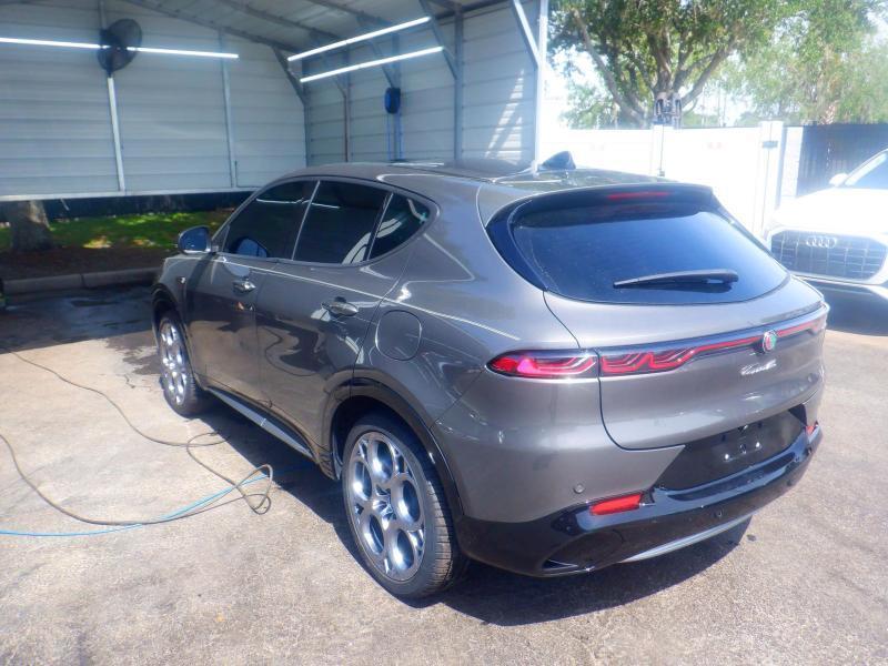 Alfa Romeo Tonale  2024