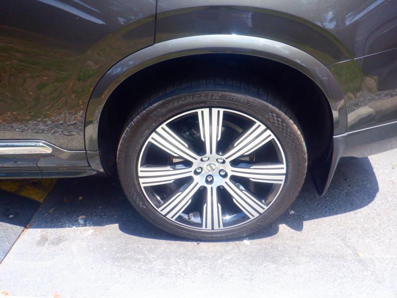Volvo XC90  2021
