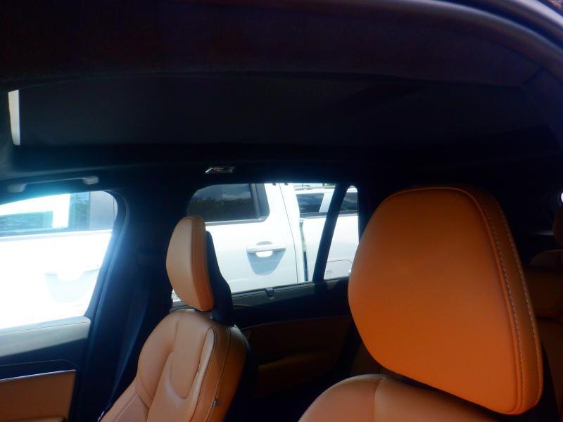 Volvo XC90  2021