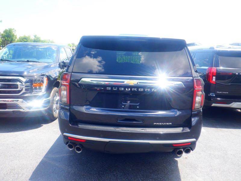 Chevrolet Suburban  2023