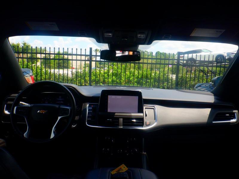 Chevrolet Suburban  2023
