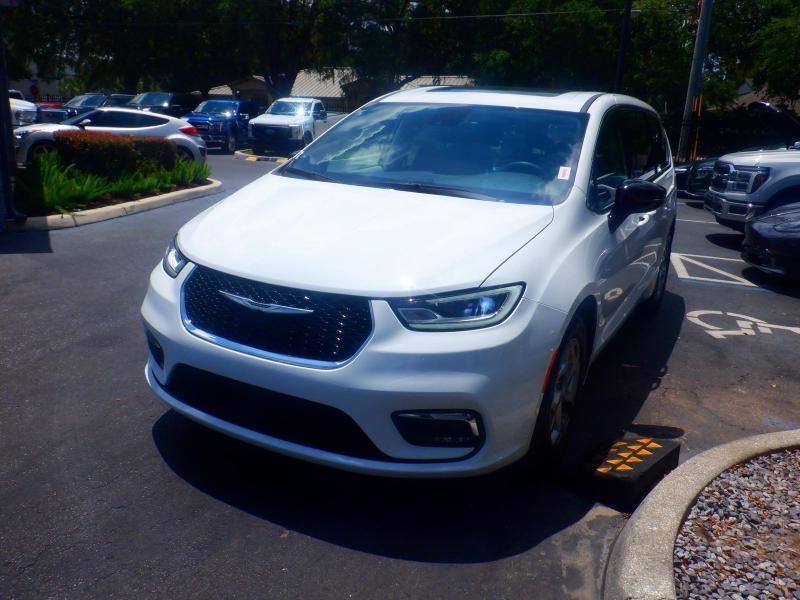 Chrysler Pacifica  2024