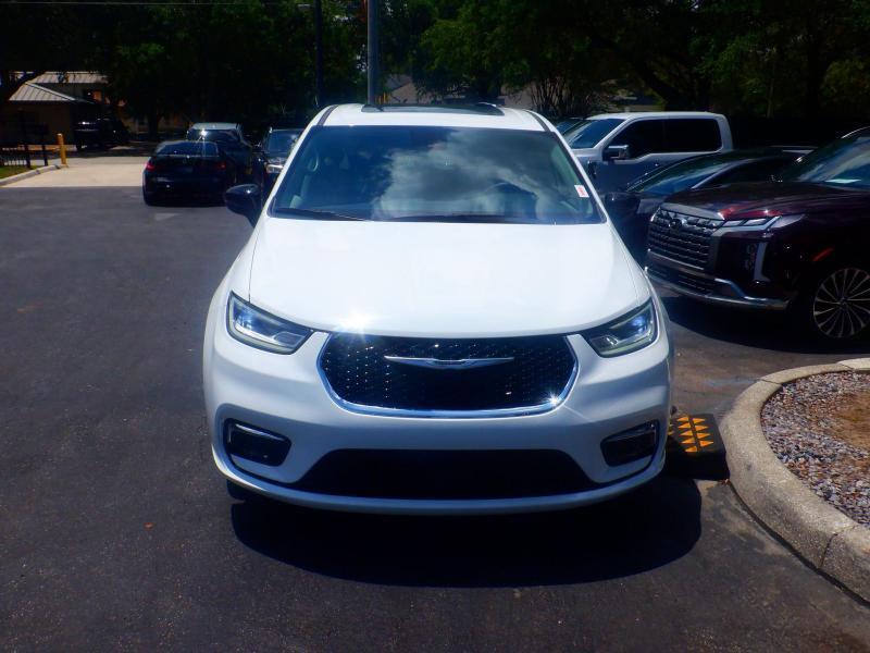 Chrysler Pacifica  2024