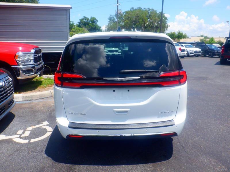 Chrysler Pacifica  2024
