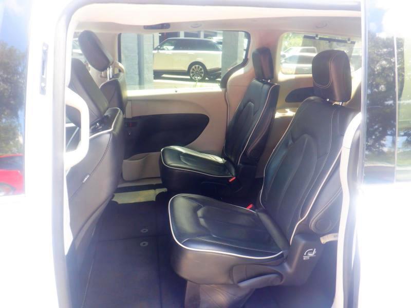 Chrysler Pacifica  2024