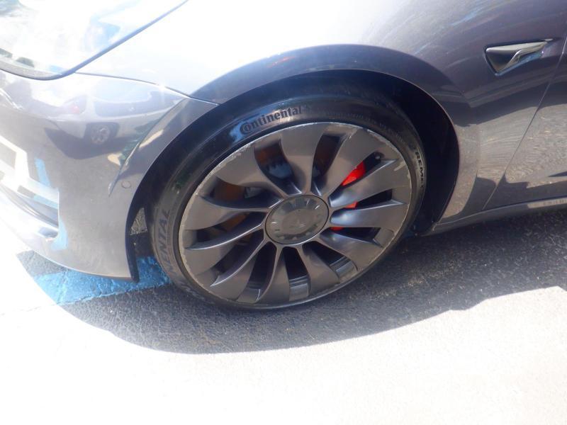 Tesla Model 3  2021