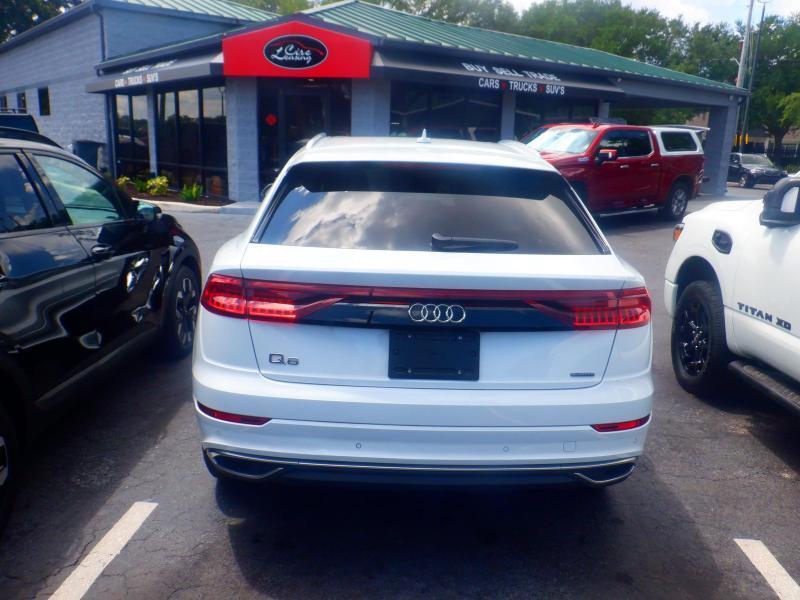 Audi Q8  2023