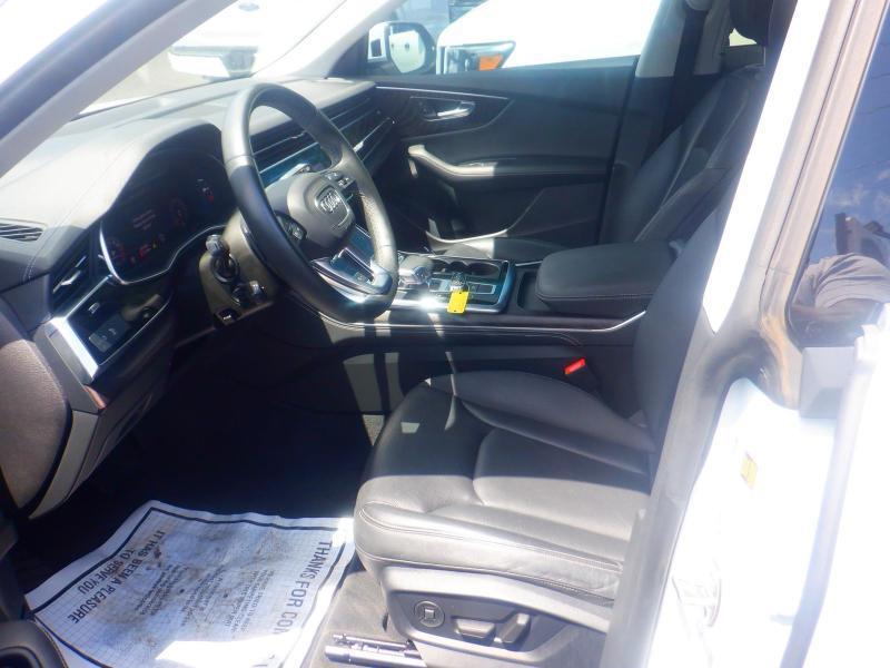 Audi Q8  2023