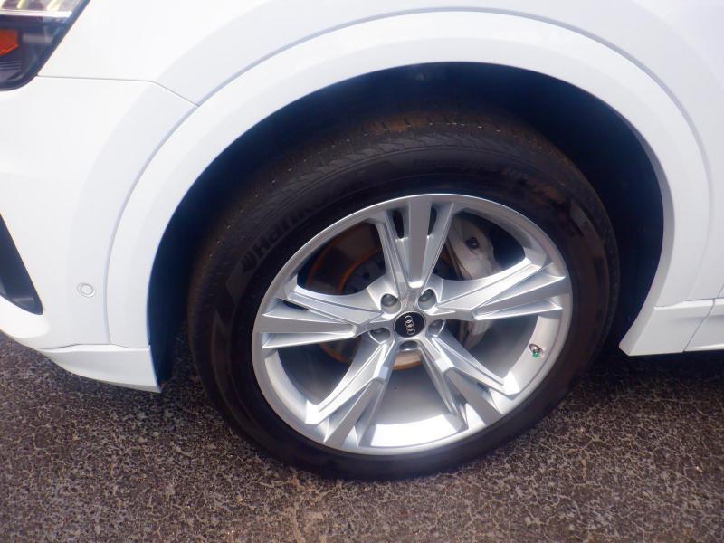 Audi Q8  2023