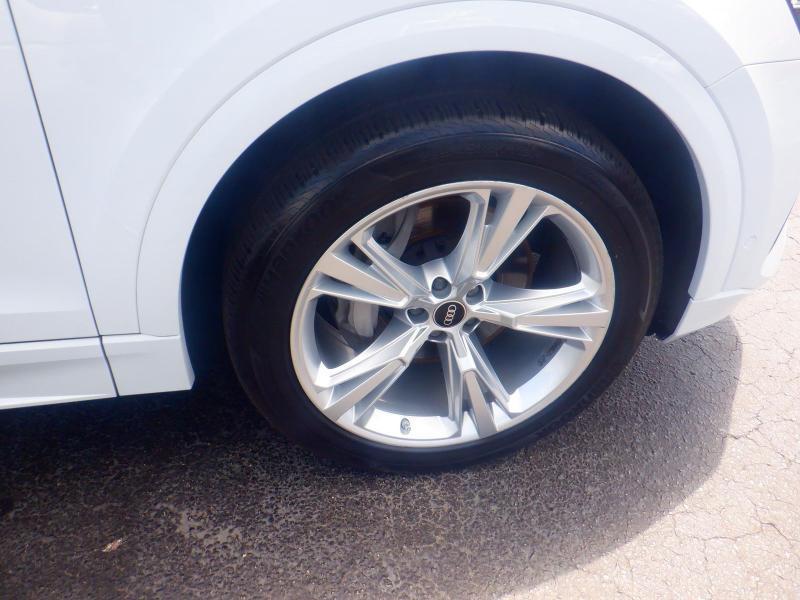 Audi Q8  2023