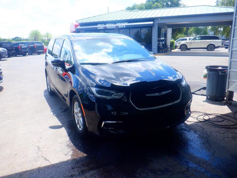 Chrysler Pacifica Select 2025