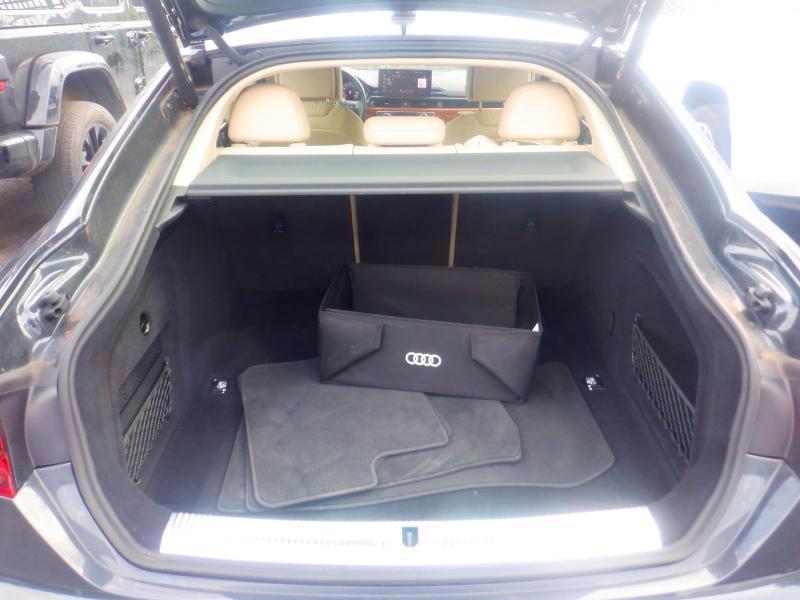 Audi A5  2023