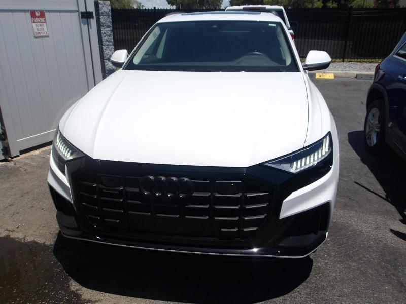 Audi Q8  2023