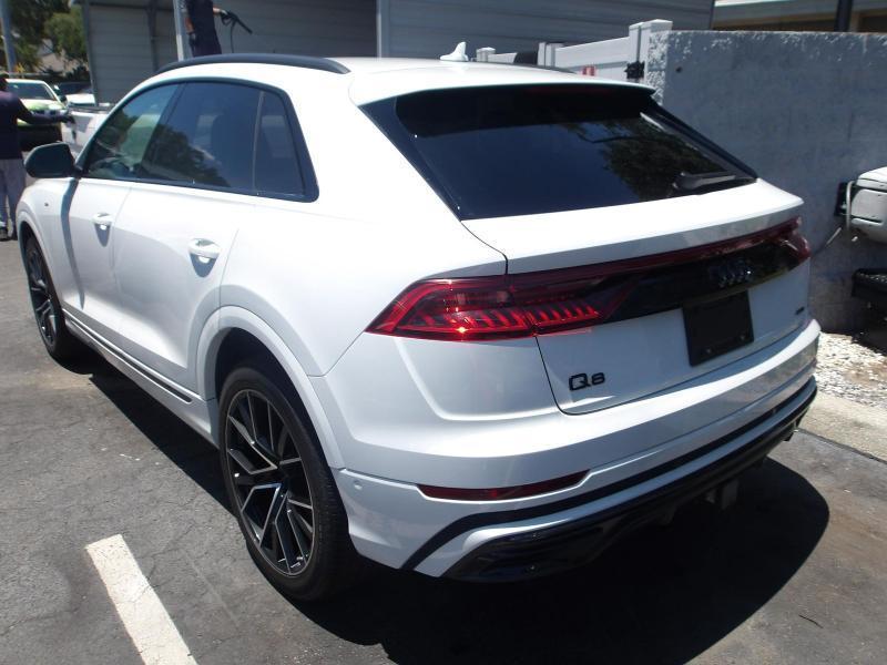Audi Q8  2023