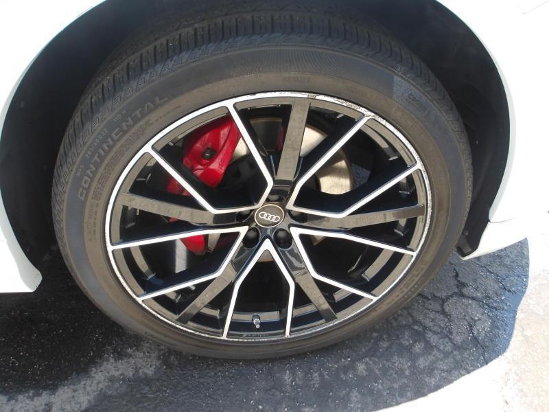 Audi Q8  2023