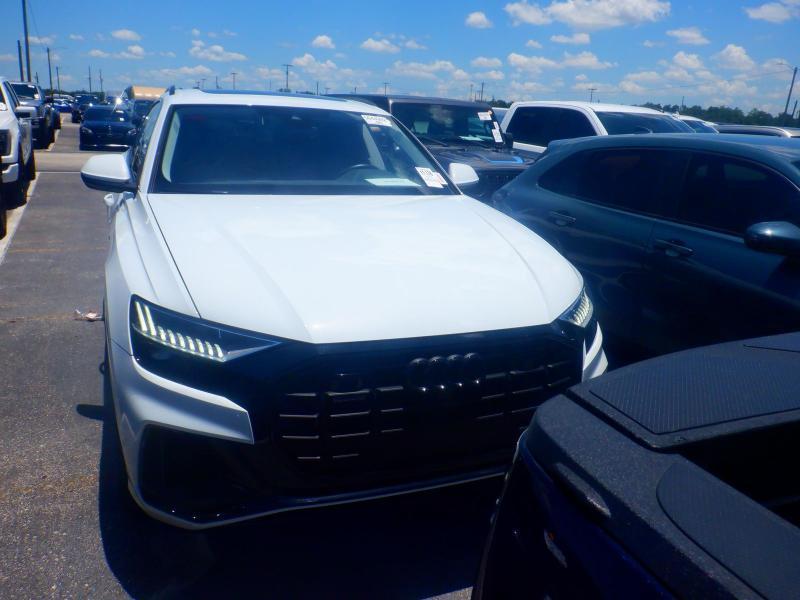 Audi Q8  2023