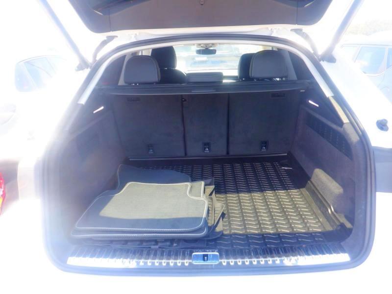 Audi Q8  2023