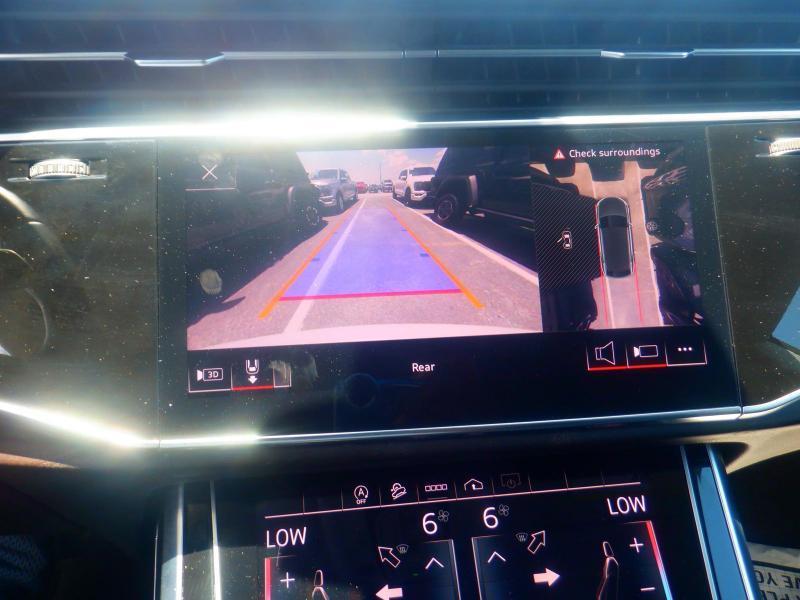 Audi Q8  2023