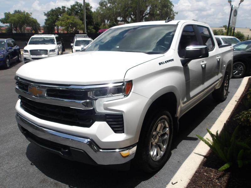 Chevrolet Silverado 1500 LT Crew Cab 4WD 2024
