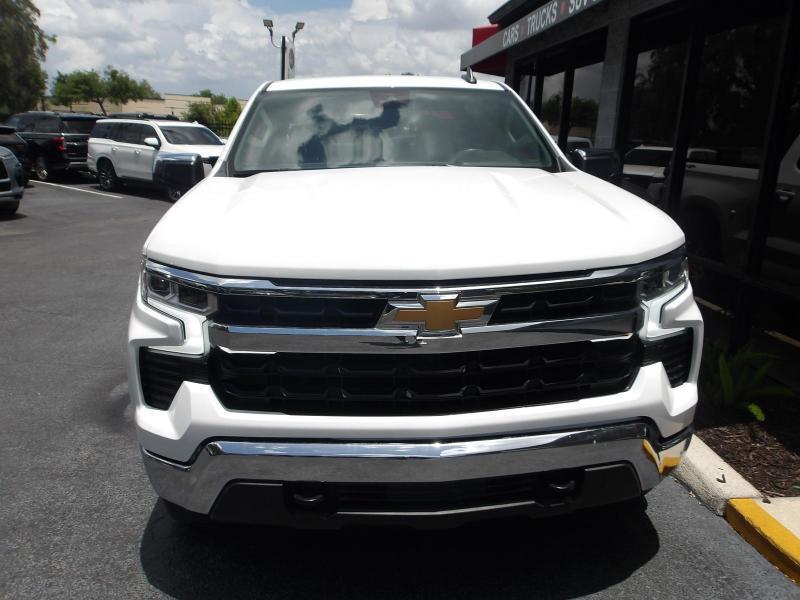 Chevrolet Silverado 1500 LT Crew Cab 4WD 2024