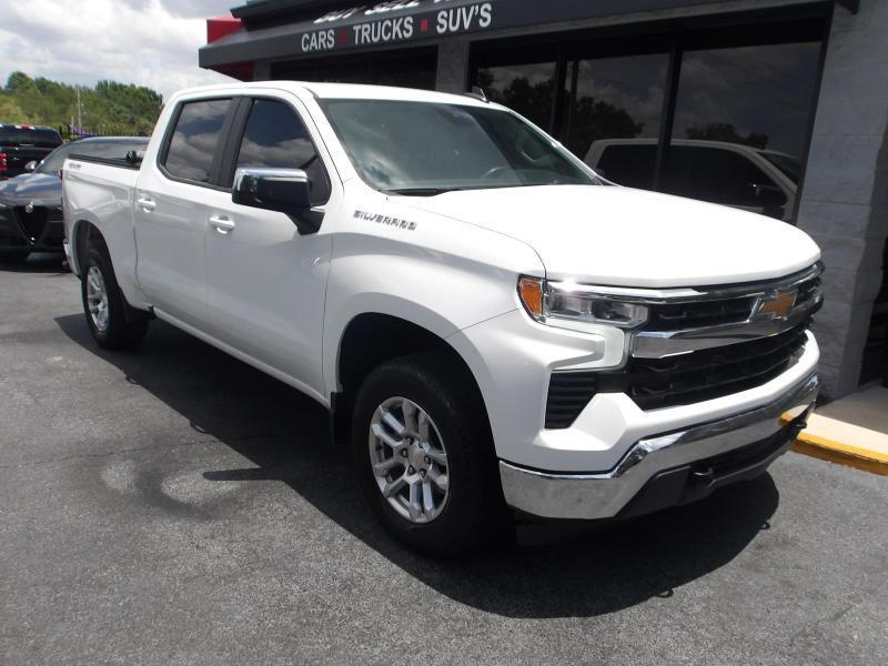 Chevrolet Silverado 1500 LT Crew Cab 4WD 2024