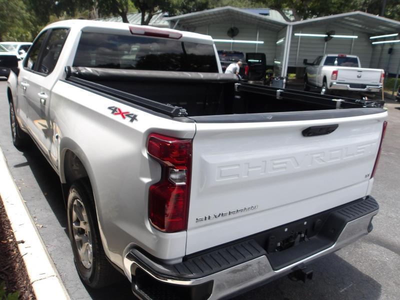 Chevrolet Silverado 1500 LT Crew Cab 4WD 2024