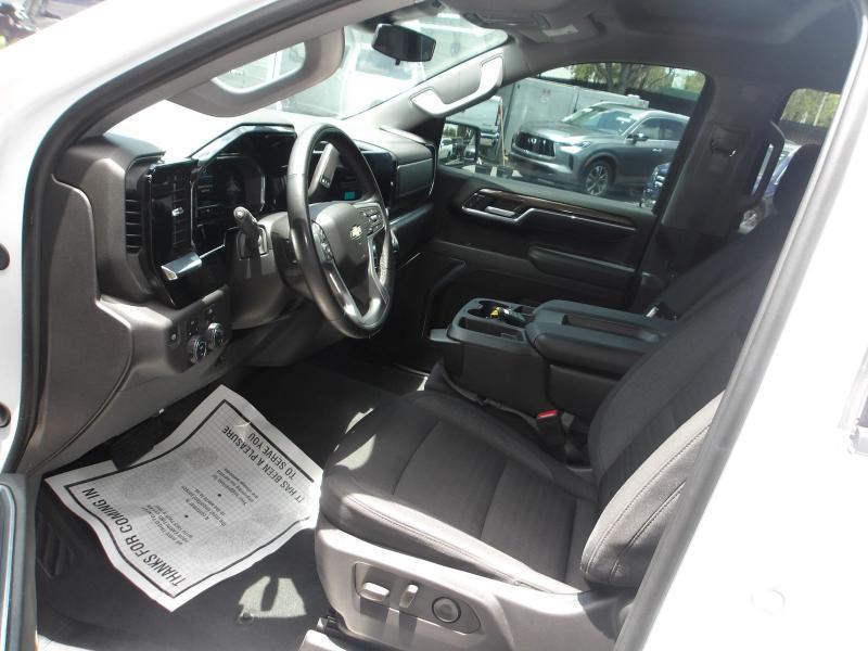 Chevrolet Silverado 1500 LT Crew Cab 4WD 2024