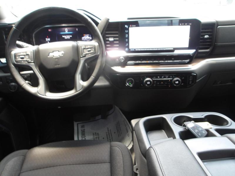 Chevrolet Silverado 1500 LT Crew Cab 4WD 2024