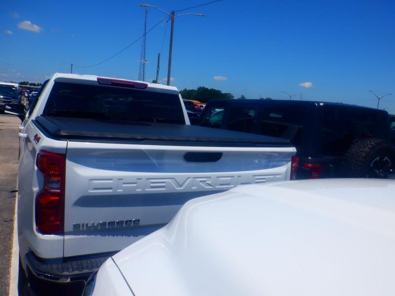 Chevrolet Silverado 1500 LT Crew Cab 4WD 2024