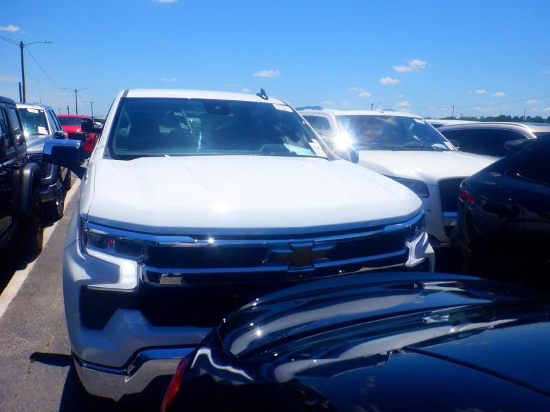 Chevrolet Silverado 1500 LT Crew Cab 4WD 2024