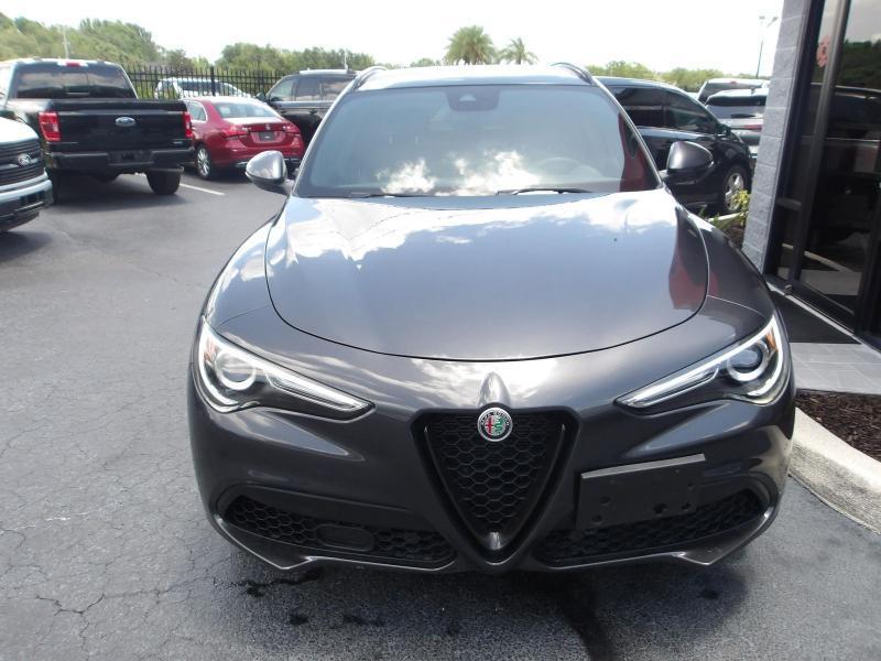 Alfa Romeo Stelvio  2023