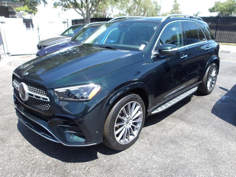 Mercedes-Benz GLE-Class  2024