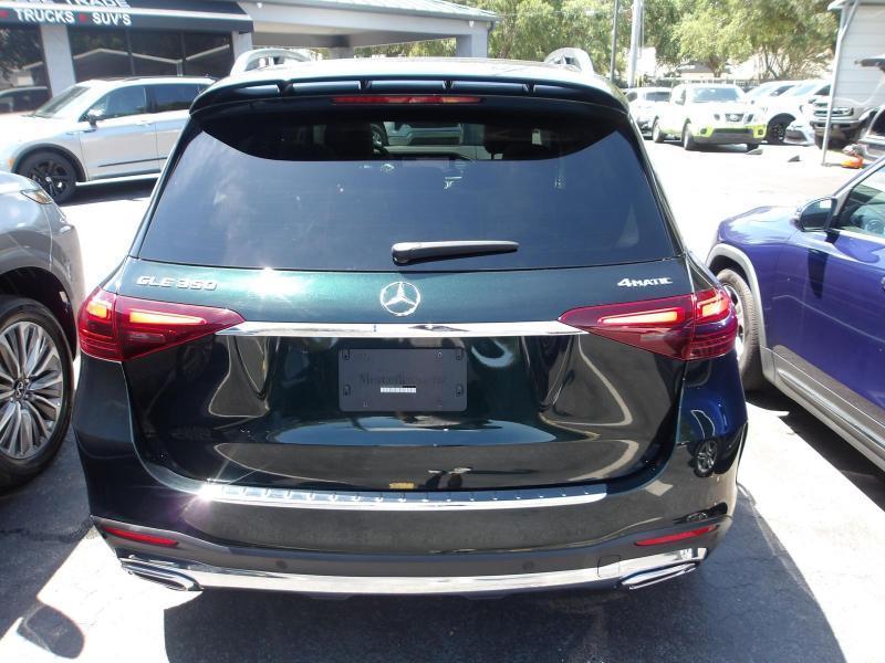 Mercedes-Benz GLE-Class  2024