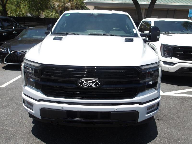 Ford F-150 Platinum 2025