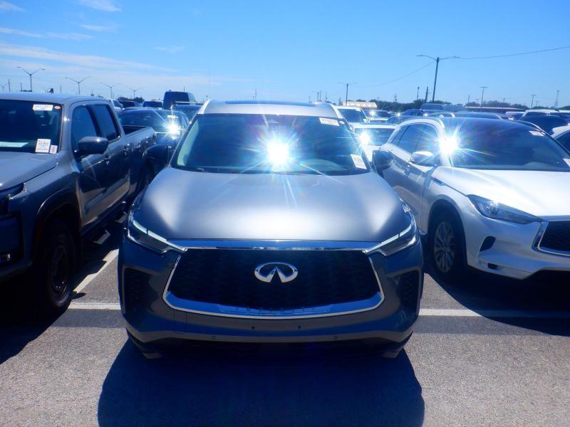 Infiniti QX60  2023