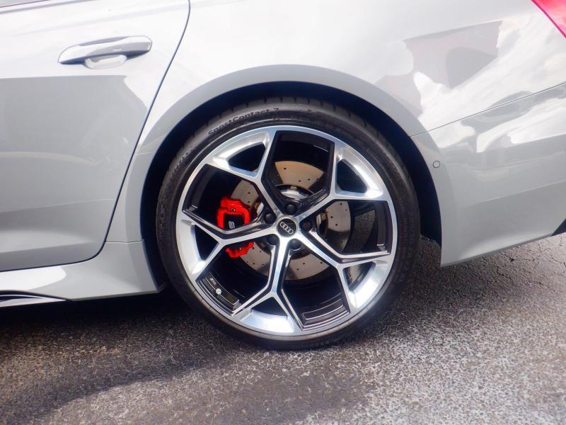 Audi RS6 Avant  2025