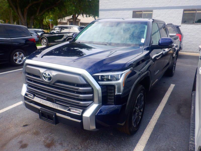 Toyota Tundra  2023