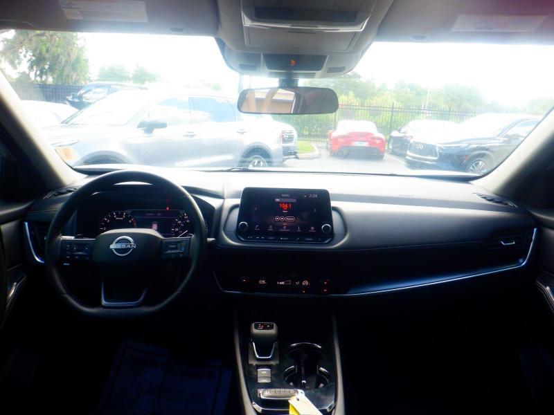 Nissan Rogue SV 2025