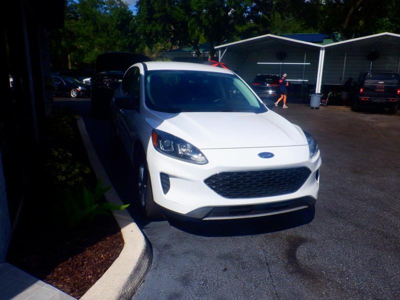 Ford Escape Hybrid SE AWD 2022