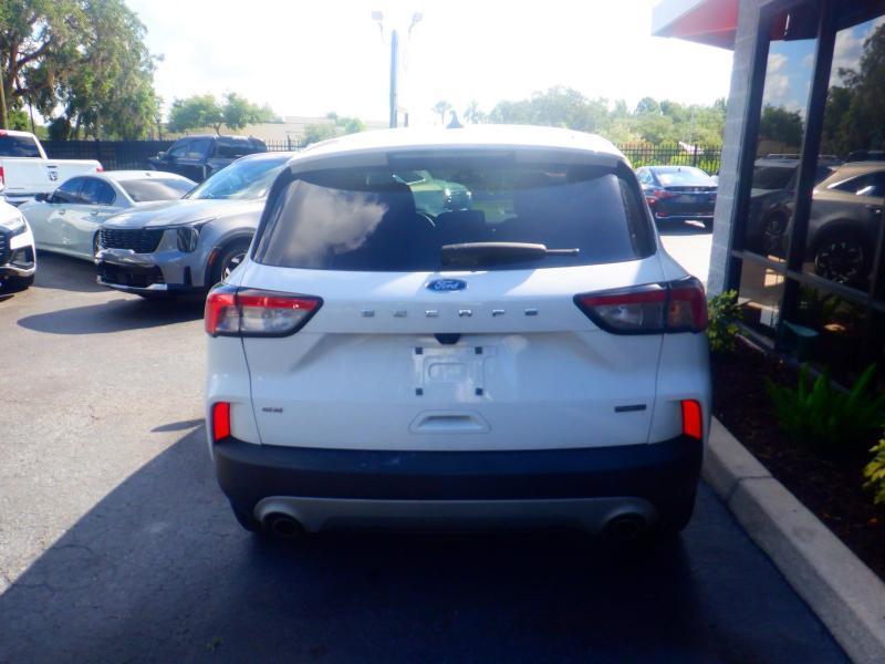 Ford Escape Hybrid SE AWD 2022