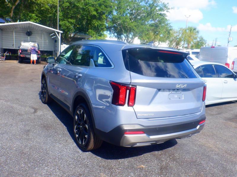 Kia Sorento EX 2025