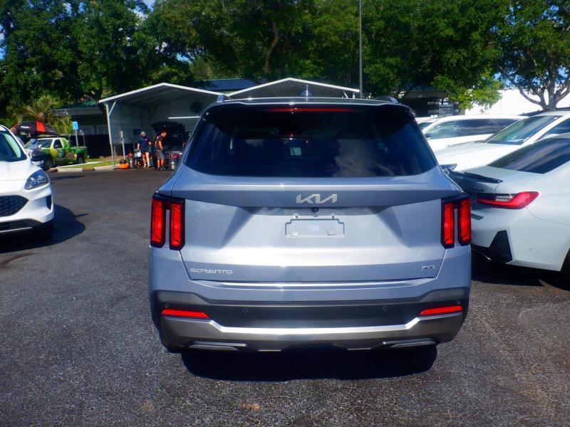Kia Sorento EX 2025