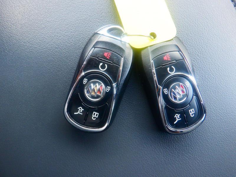 Buick Enclave  2023