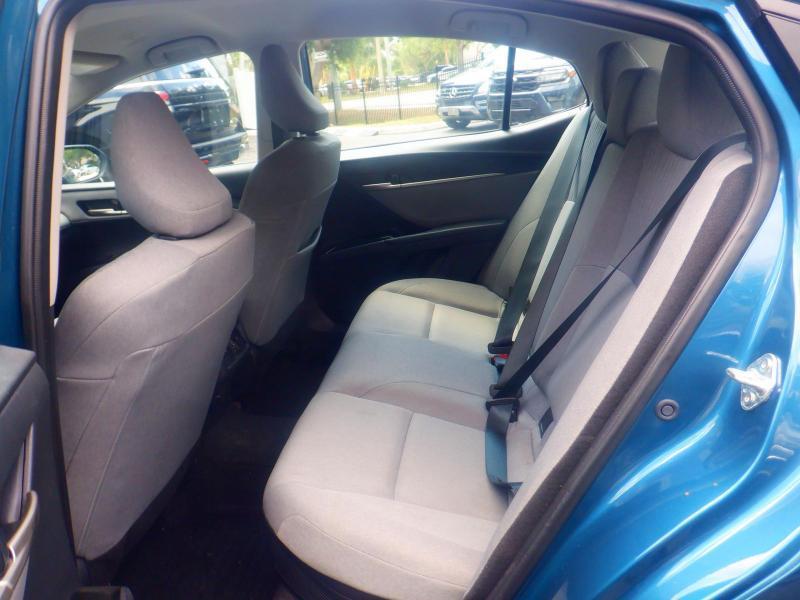 Toyota Camry Hybrid LE 2025