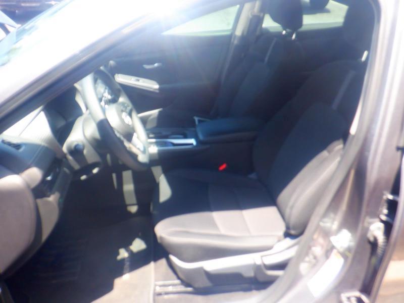 Nissan Sentra SV 2024